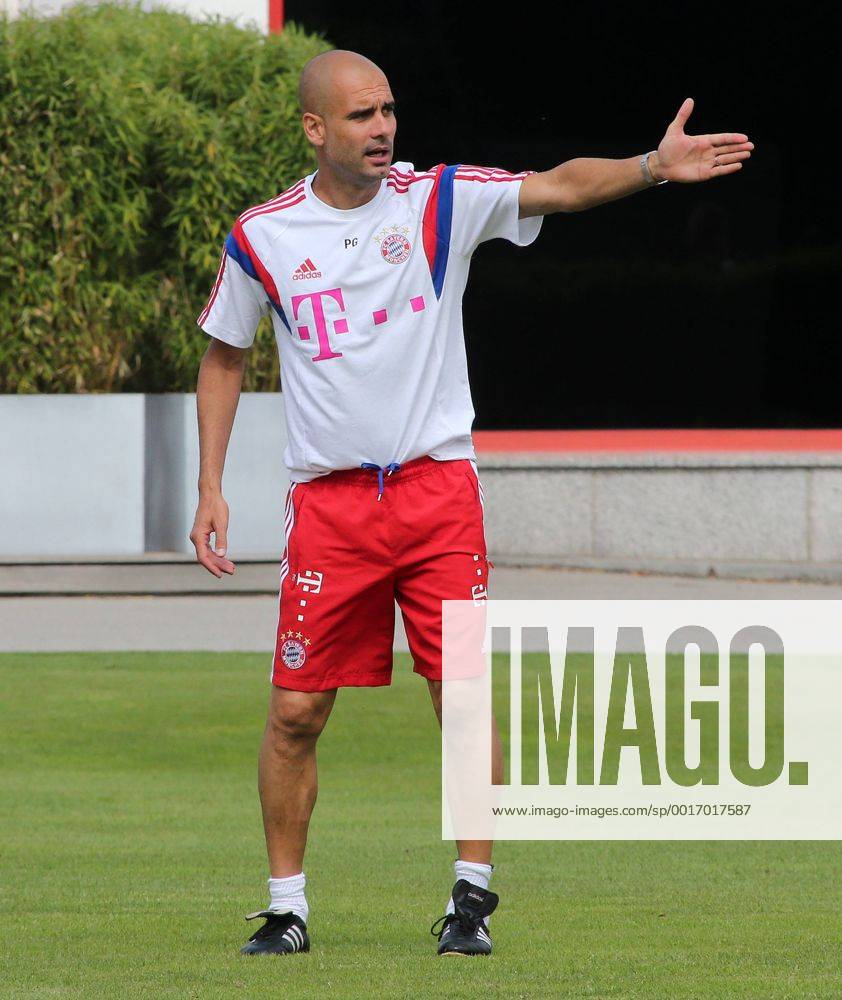 FC Bayern Training, Säbenerstrasse, München,Fussball,Sport,im Trainer Pep Guardiola , EP_prz