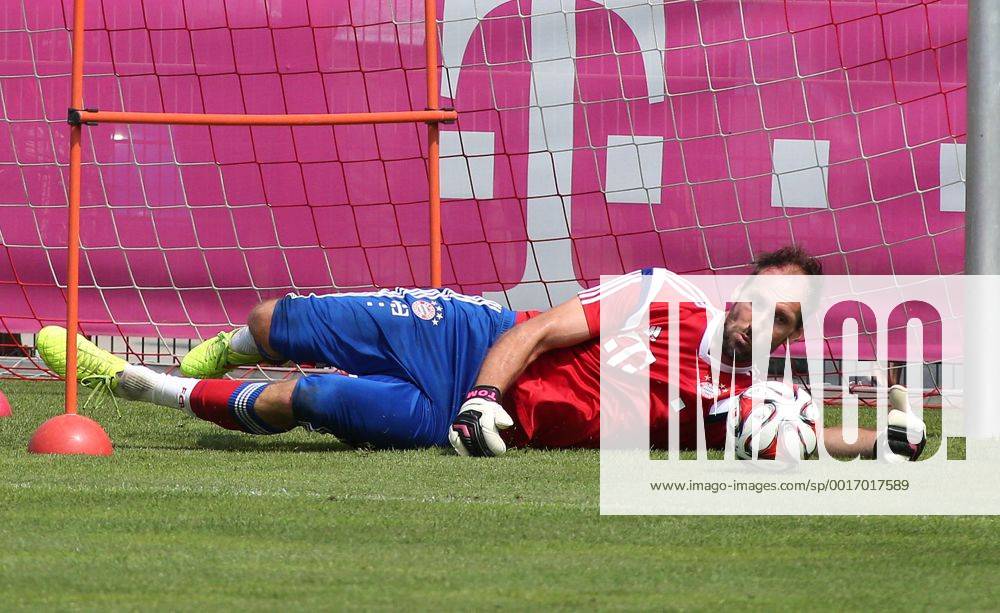FC Bayern Training, Säbenerstrasse, München, Fussball,Sport,im Torwart Tom Starke EP_prz