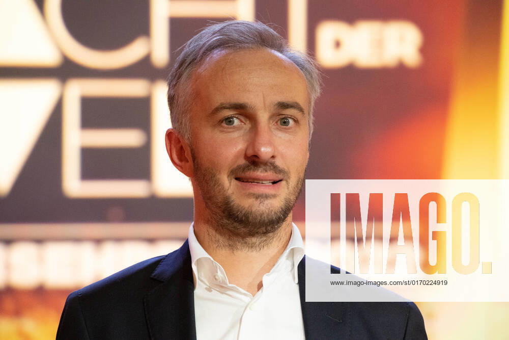 Prize winner Jan BOEHMERMANN, German Television Award ceremony, The Night of the Creatives The German Television Award 2022, German Television Award 2022 in Cologne, on 13 09 2022