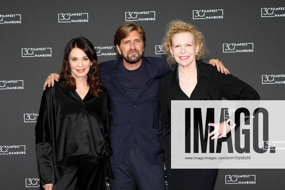 Iris Berben, director Ruben Oestlund and Sunnyi Melles at the Triangle of Sadness cinema premiere on 30 09 2022 at Filmfest Hamburg Filmfest Hamburg 2022 Triangle of Sadness cinema premiere