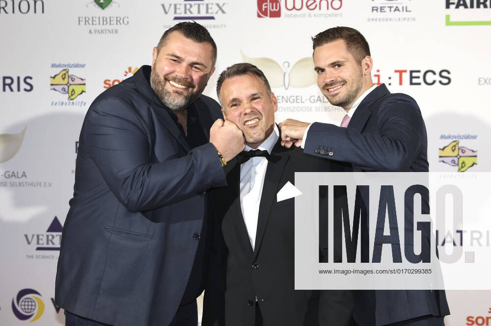 Alexander Petkovic, Daniel Kemp and guest at the 10 Guardian Angels Gala for the benefit of Mukoviszidose Selbsthilfe e V at Haus Leipzig Leipzig, 01 10 2022 Foto:xR.xStoffelsx xFuturexImage