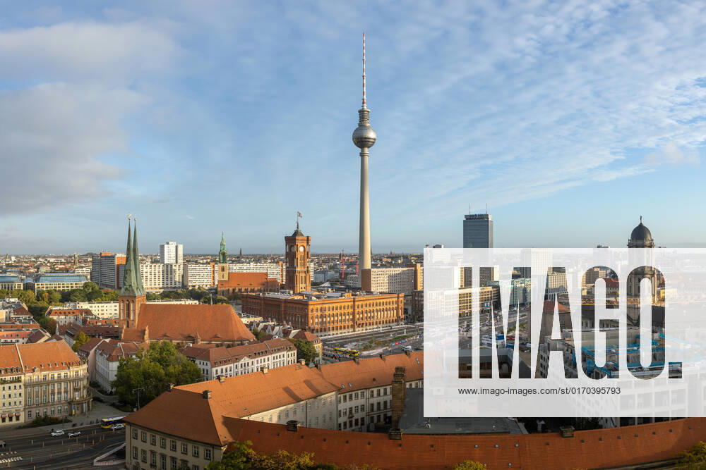 Panorama from Center Berlin Mitte 04 10 2022, Berlin, GER Panorama from Center Berlin Mitte , Berlin Berlin Germany, DEU Zentrum Mitte City East