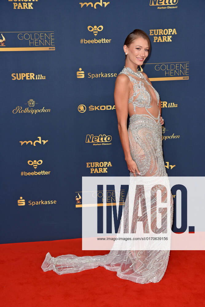 Leony Leonie Burger at the GOLDENE HENNE 2022 in the Media City in Leipzig on 07 01 2022 red carpet