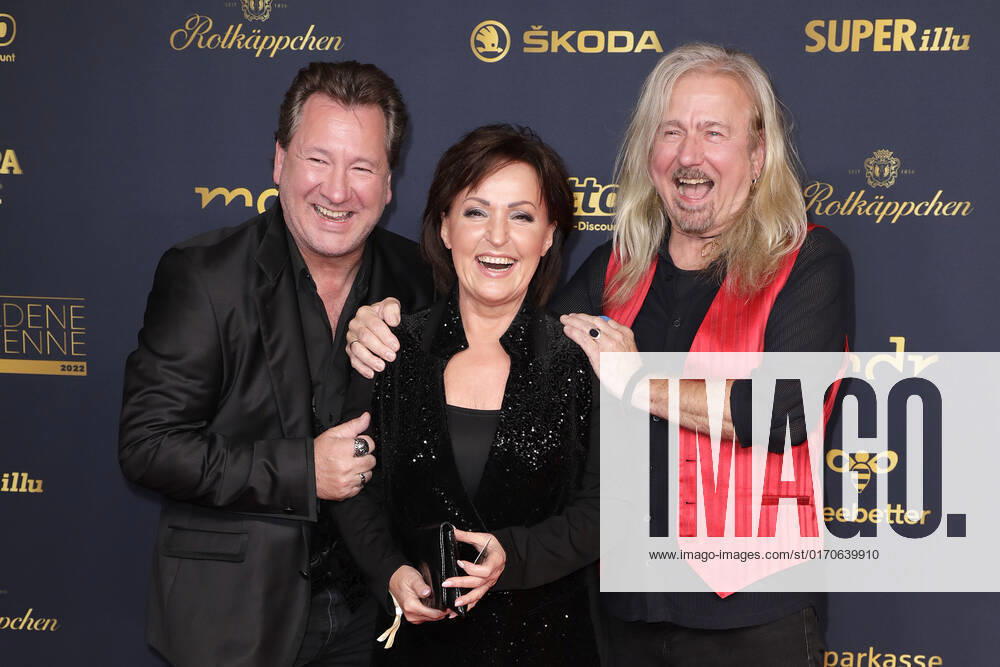 Claudius Dreilich, Ute Freudenberg and Bernd Roemer at the award ceremony The Golden Hen on 7 10 2022 in Leipzig The Golden Hen 2022 award ceremony in Leipzig