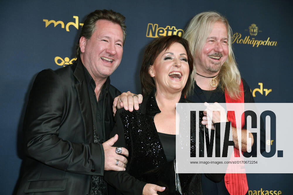 Claudius Dreilich, Ute Freudenberg and Bernd Römer at the 28 award ceremony of the Golden Hen 2022 in Studio 3 of the Media City of MDR Berlin, 07 10 2022 Foto:xN.xKubelkax xFuturexImage