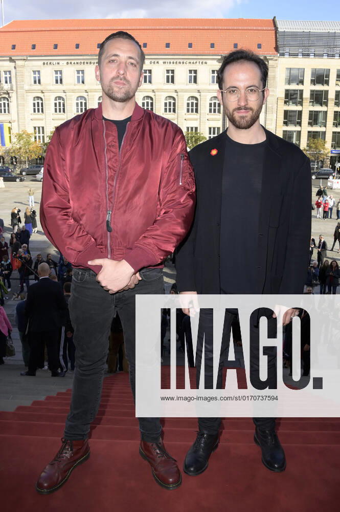 Danger Dan and Igor Levit at the Opus Klassik 2022 award ceremony at the Konzerthaus am Gendarmenmarkt Berlin, 09 10 2022 Foto:xF.xFuturexImage
