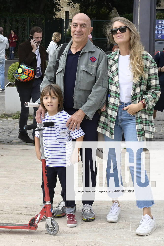 Roberto Ciufoli with wife Theodora Bugel and son Romeo at the Tennis Friends Event at Foro Italico Rome, 09 10 2022 Foto:xA.xM.xTinghinox xFuturexImage