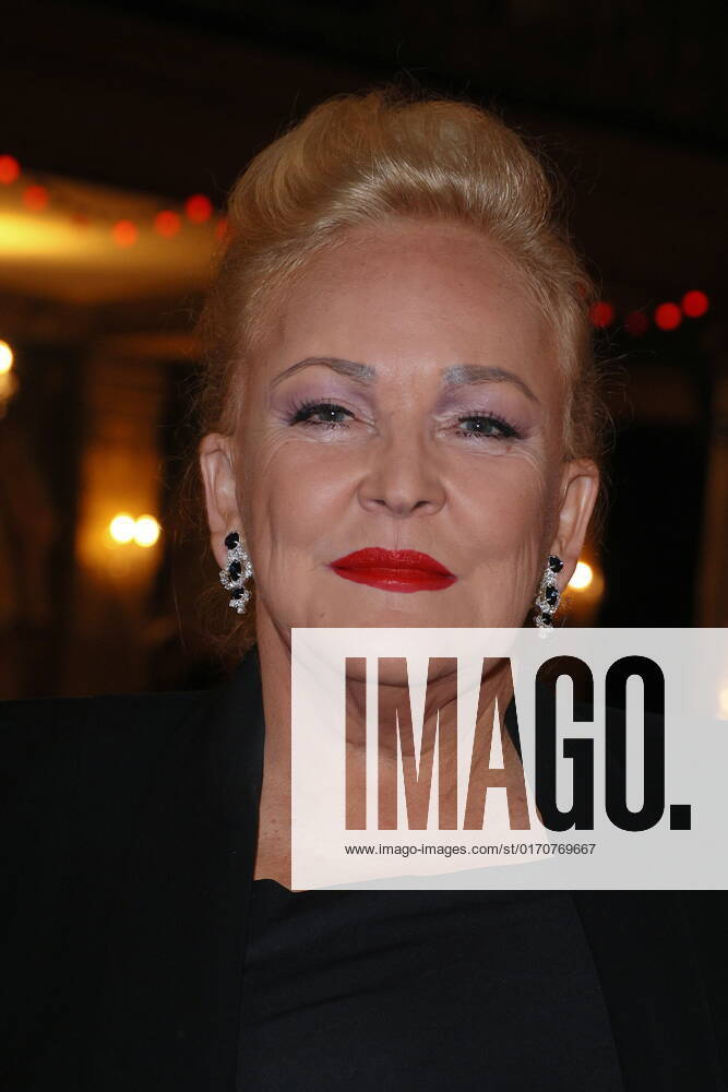 German Musical Theater Award 2022 Angelika Milster, German Musical Theater Award 2022 at Schmidts Tivoli, Hamburg