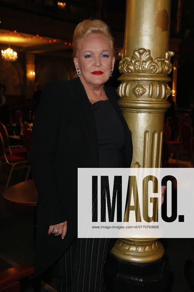 German Musical Theater Award 2022 Angelika Milster, German Musical Theater Award 2022 at Schmidts Tivoli, Hamburg