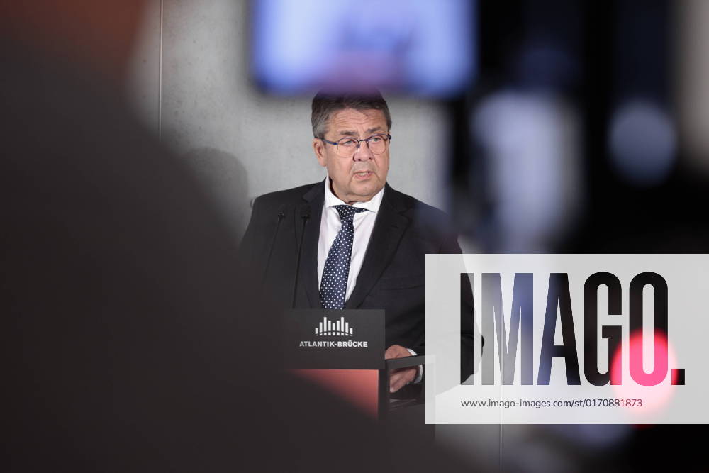 Sigmar Gabriel, Chairman of Atlantik Brücke, Germany, Berlin, 70th anniversary of Atlantik Brücke in the Great Orangery at Charlottenburg Palace