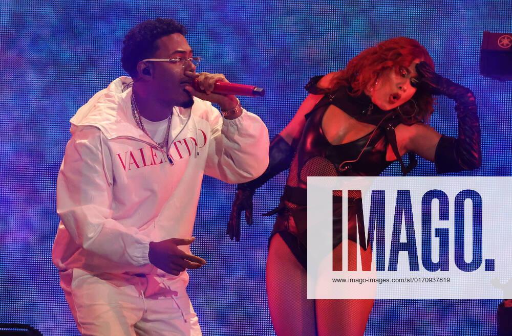 Myke Towers performs on stage during the iHeartRadio s Fiesta Latina 2022 at the FTX arena in Miami, Florida on Saturday, October 15, 2022 . Photo By Gary I Rothstein 1 MIA20221015308 GARYxIxROTHSTEIN