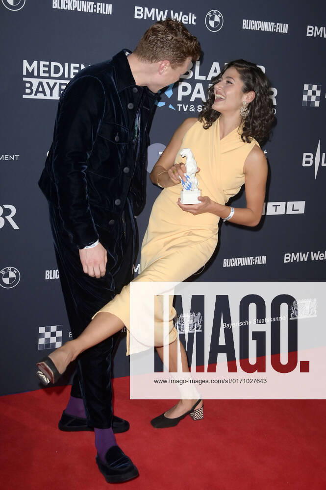 Daniel Donskoy and Soma Pysall at the presentation of the Blue Panther TV Streaming Award 2022 at BMW Welt Munich, 19 10 2022 Foto:xF.xFuturexImage