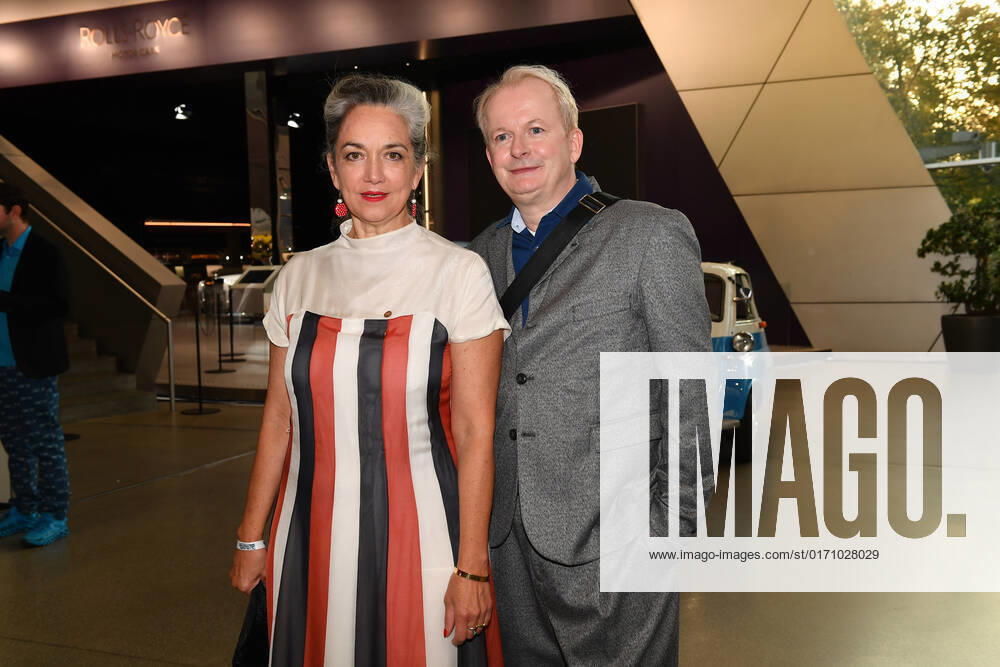 Irina Wanka award ceremony Blue Panther TV Streaming Award 2022 honor, award, prize BMW World Munich 19 October 2022
