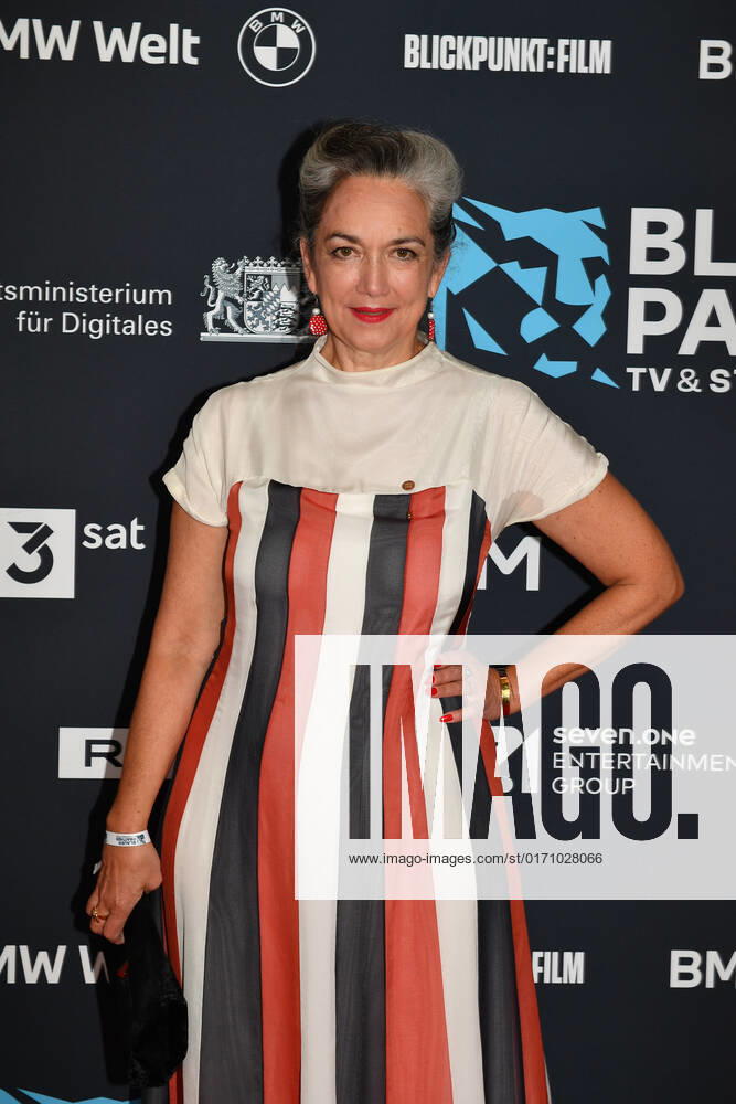 Irina Wanka award ceremony Blue Panther TV Streaming Award 2022 honor, award, prize BMW World Munich 19 October 2022