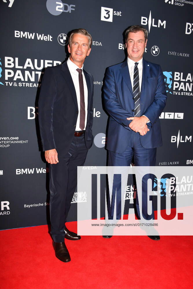 Markus Lanz and Markus Söder Bavarian Prime Minister Award Blue Panther TV Streaming Award 2022 honor, award, prize BMW Welt Munich 19 October 2022
