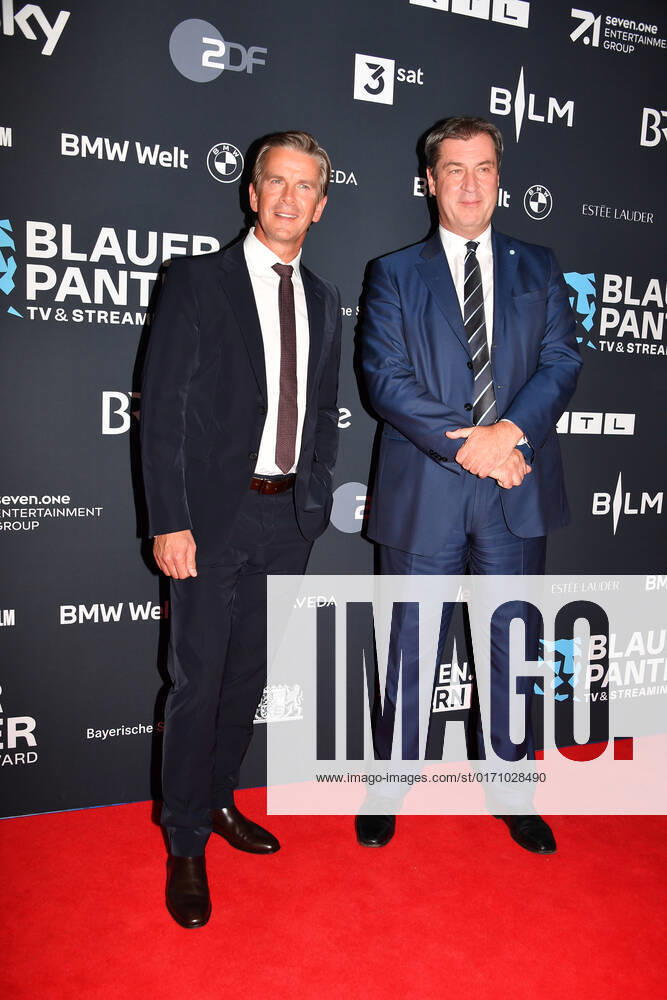 Markus Lanz and Markus Söder Bavarian Prime Minister Award Blue Panther TV Streaming Award 2022 honor, award, prize BMW Welt Munich 19 October 2022