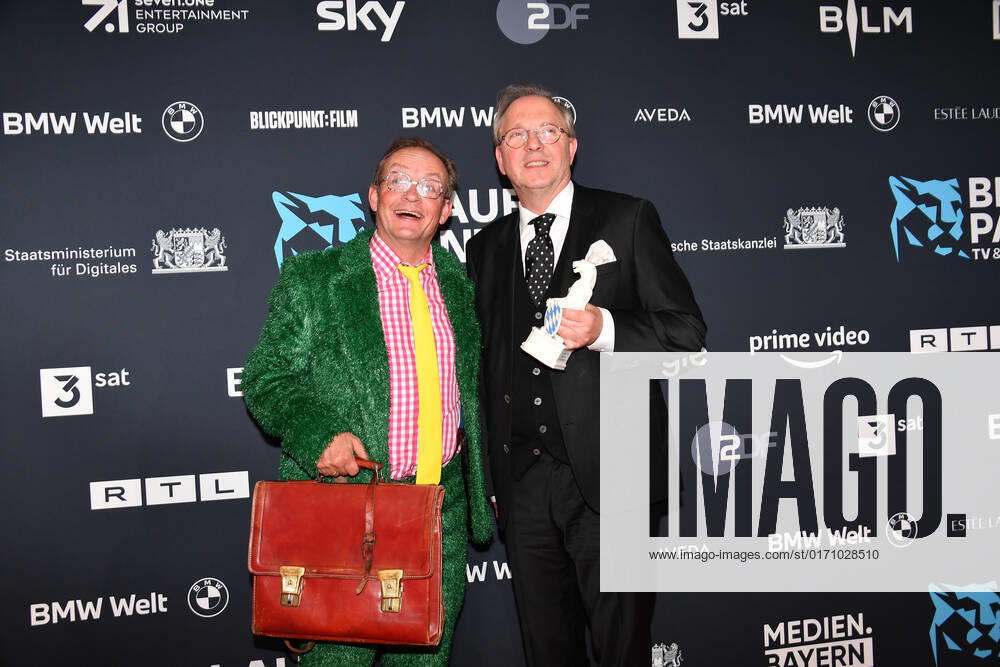 Wigald Boning and Olli Dittrich presentation Blue Panther TV Streaming Award 2022 honor, award, prize BMW World Munich 19 October 2022