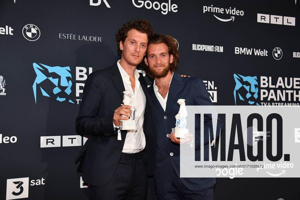 Benji Bergmann and Jono Bergmann award Blue Panther TV Streaming Award 2022 honor, award, prize BMW Welt Munich 19 October 2022