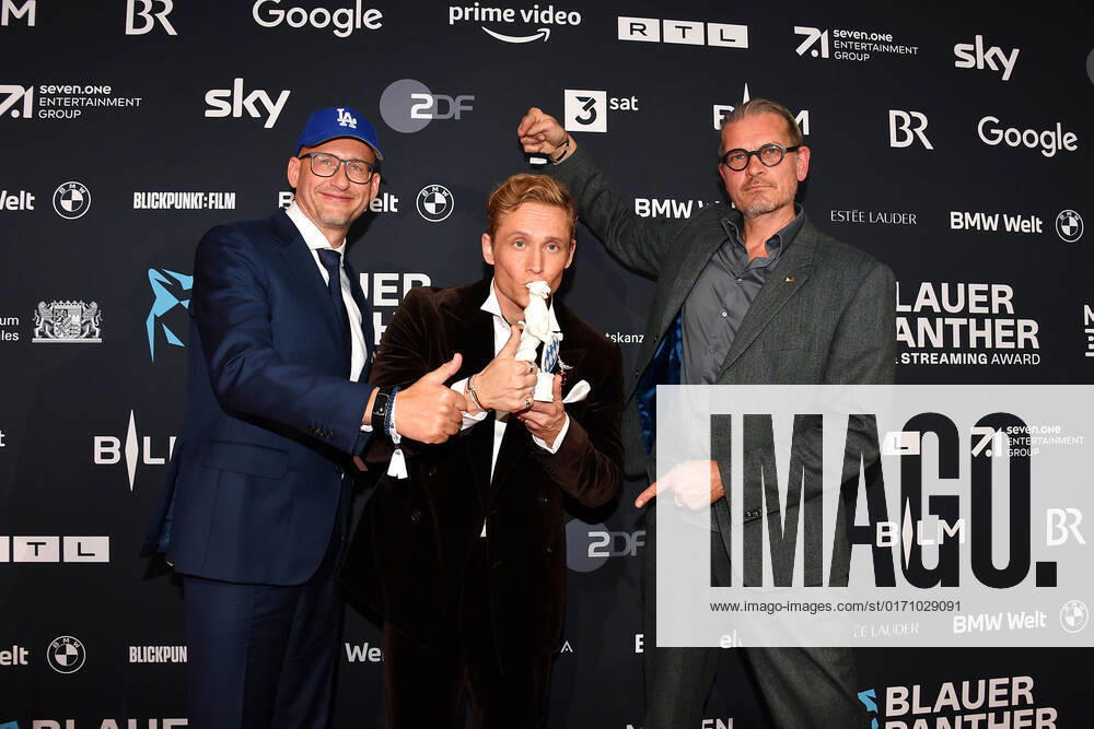 Frank Kusche, Matthias Schweighoefer and Goetz Otto at the Blue Panther TV Streaming Award 2022 ceremony formerly Bavarian Television Award on 19 10 2022 in Munich Blue Panther TV Streaming Award 2022 ceremony in Munich