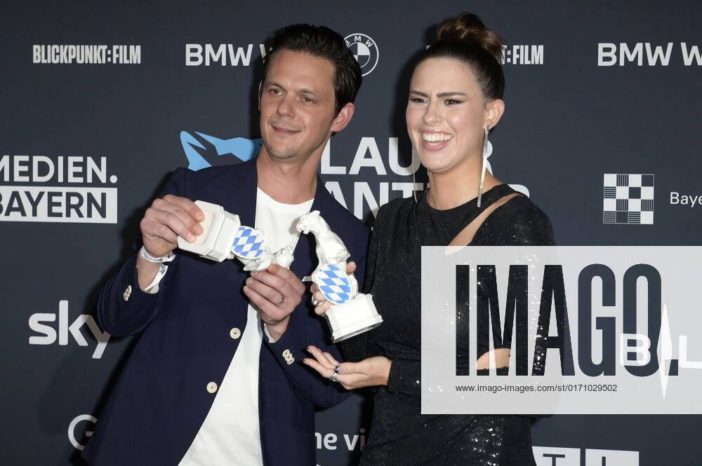 Jo Schück and Salwa Houmsi at the presentation of the Blue Panther TV Streaming Award 2022 at BMW Welt Munich, 19 10 2022 Foto:xF.xFuturexImage