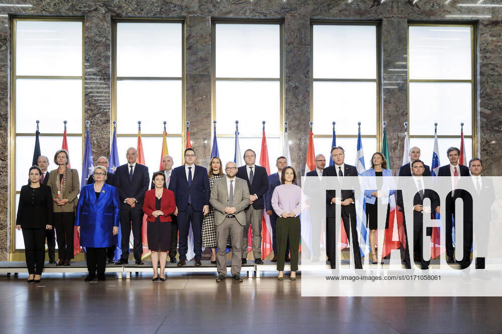 Family photo at Western Balkans Summit Berlin, 21 10 2022 Berlin Germany