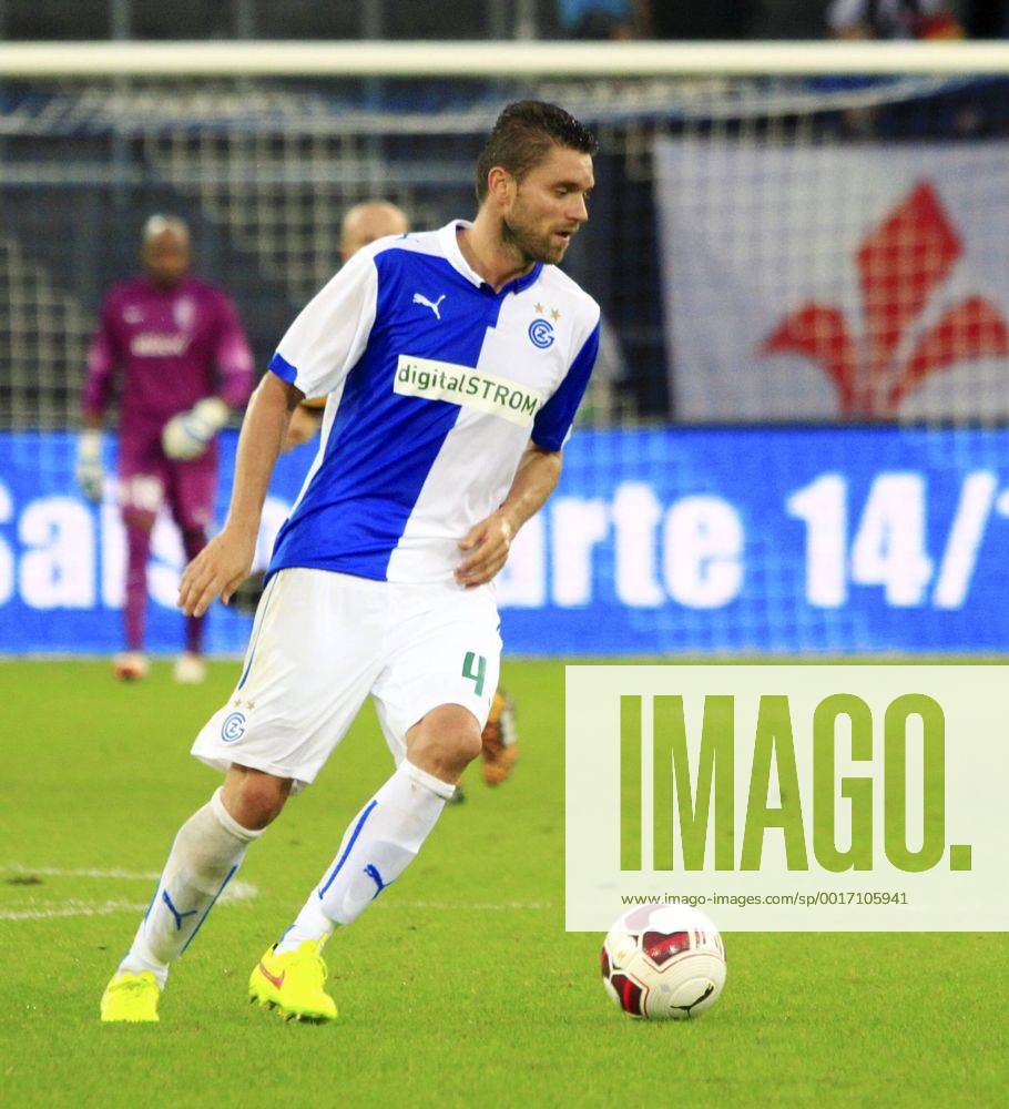 Zürich Fussball Herren Champions League-Qualifikation Saison 2014 2015 Stadion Letzigrund Grasshopper Club Zürich - OSC Lille Bild zeigt Sanel Jahic (GC) Aktion Einzelbild Freisteller Foto