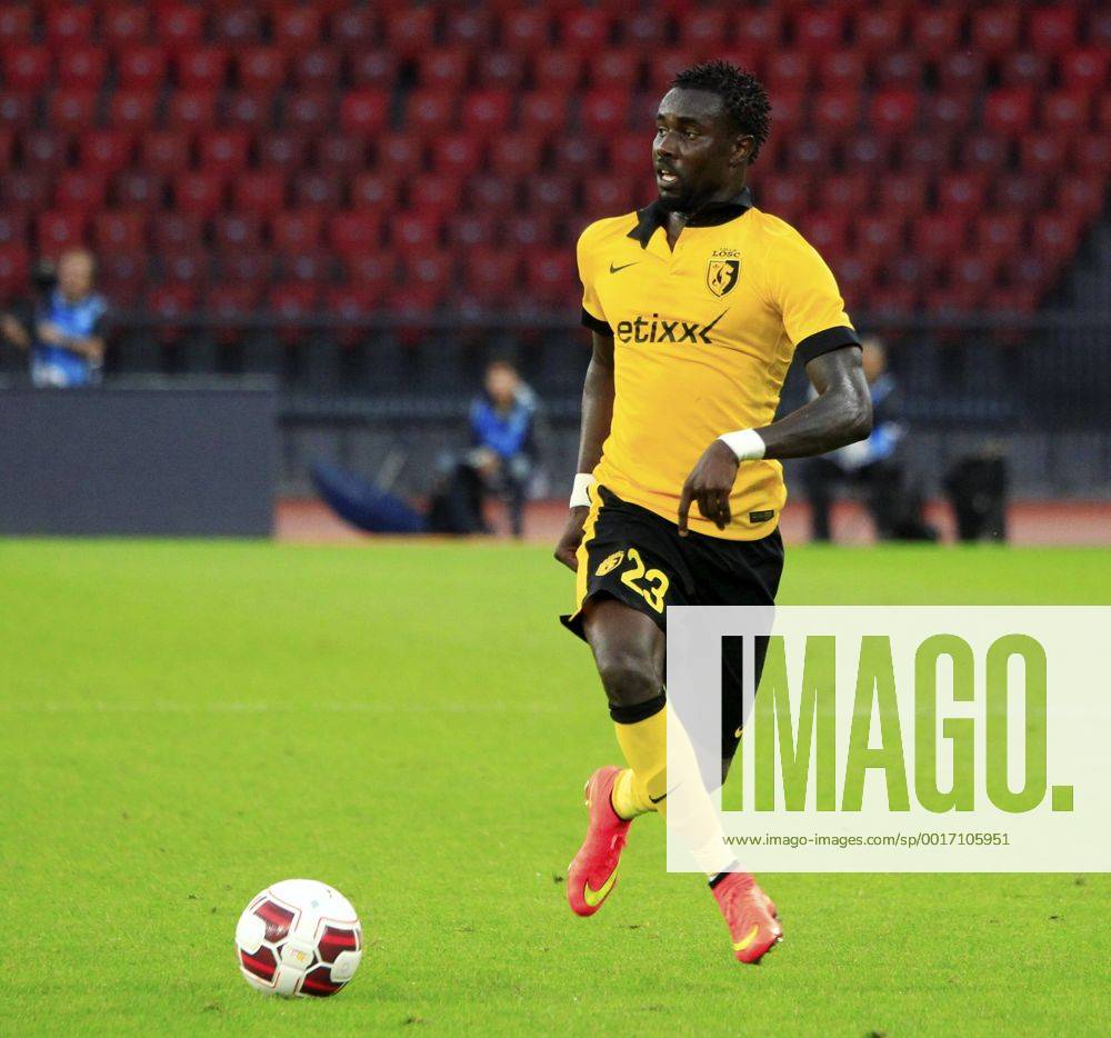 Zürich Fussball Herren Champions League-Qualifikation Saison 2014 2015 Stadion Letzigrund Grasshopper Club Zürich - OSC Lille Bild zeigt 23 Pape Souare (Lille) Einzelbild Freisteller Aktion Foto