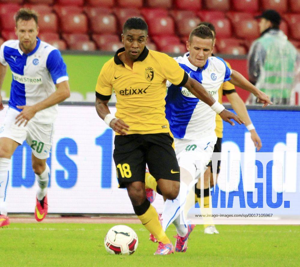 Zürich Fussball Herren Champions League-Qualifikation Saison 2014 2015 Stadion Letzigrund Grasshopper Club Zürich - OSC Lille Bild zeigt 18 Frank Beria (Lille) Aktion Foto