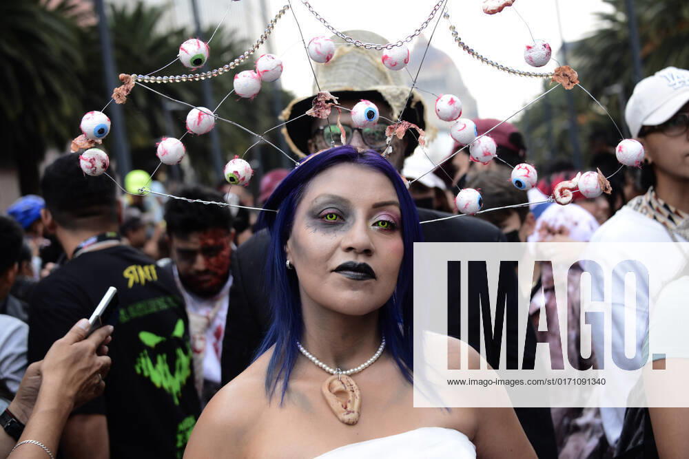 October 22, Mexico City, Mexico: A participant walks during the 15th anniversary march of the annual Zombie Walk at Revolution Monumento. on October 22, 2022 in Mexico City, Mexico. Mexico City Mexico - ZUMAe321 20221022_zia_e321_035