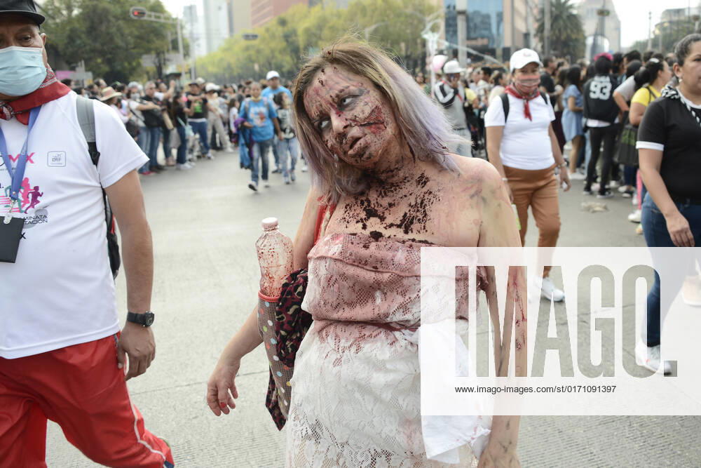 October 22, Mexico City, Mexico: A participant walks during the 15th anniversary march of the annual Zombie Walk at Revolution Monumento. on October 22, 2022 in Mexico City, Mexico. Mexico City Mexico - ZUMAe321 20221022_zia_e321_014