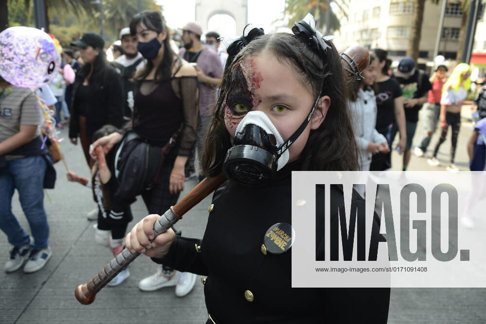 October 22, Mexico City, Mexico: A participant walks during the 15th anniversary march of the annual Zombie Walk at Revolution Monumento. on October 22, 2022 in Mexico City, Mexico. Mexico City Mexico - ZUMAe321 20221022_zia_e321_011