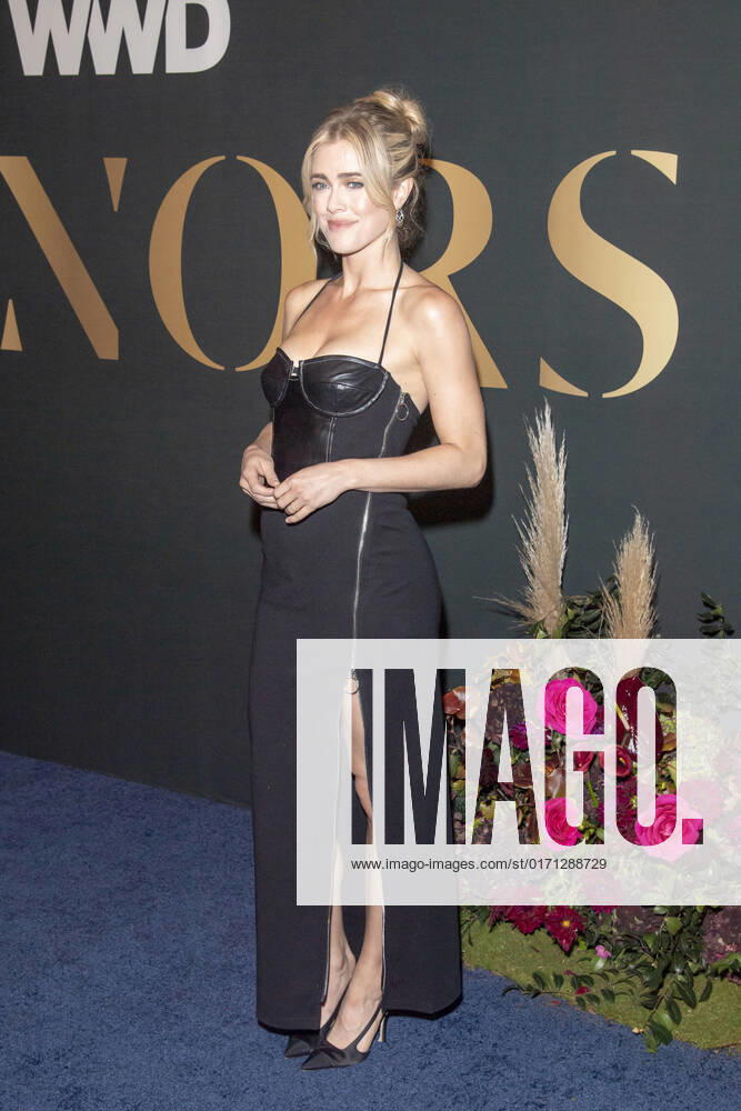 Melissa Roxburgh attends the 2022 WWD Honors at Cipriani South Street in New York City. New York United States - ZUMAs197 20221025_zaa_s197_334