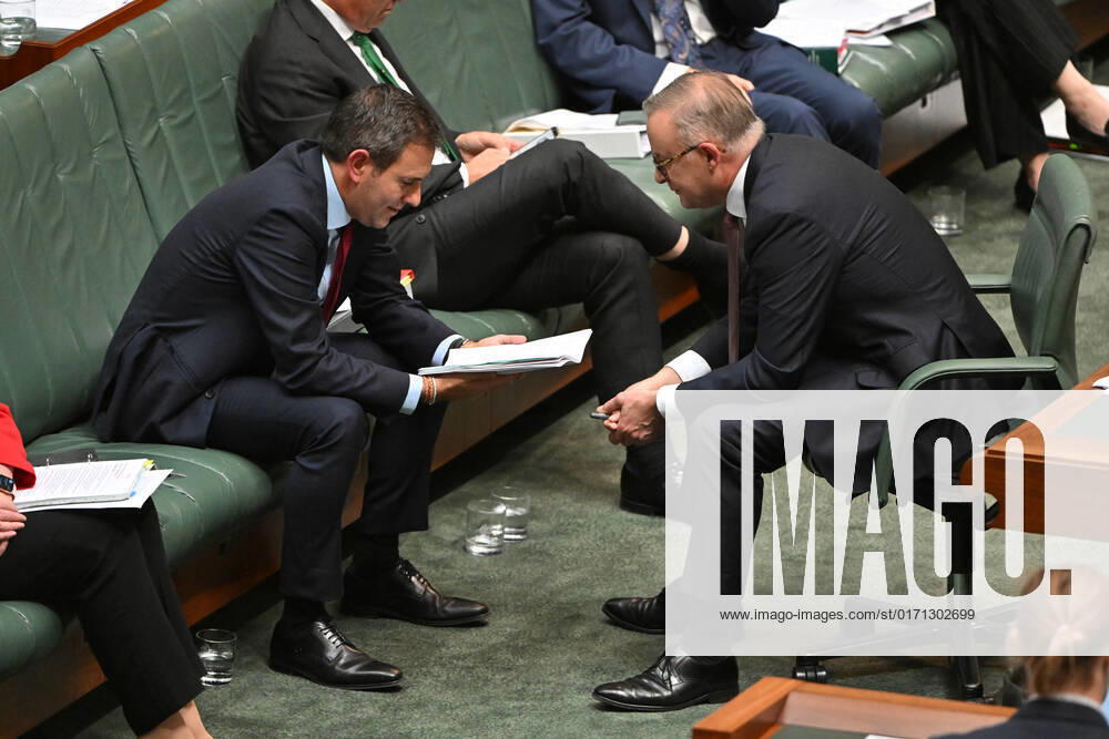 QUESTION TIME, Treasurer Jim Chalmers and Prime Minister Anthony Albanese during Question Time in the House of Representatives at Parliament House in Canberra, Thursday, October 27, 2022. ( NO ARCHIVING, , NO USE IN BOOKS WITHOUT CONSENT CANBERRA ACT AUSTRALIA