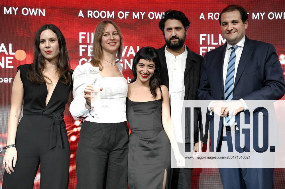 Taki Mumladze, Eva Blondia, Mariam Khundadze, Elmar Imanov and Nathanael Liminski at the Film Festival Cologne Awards ceremony at 32 Film Festival Cologne 2022 at E Werk Köln, 27 10 2022. Foto:xC.xAdolphxx xFuturexImage