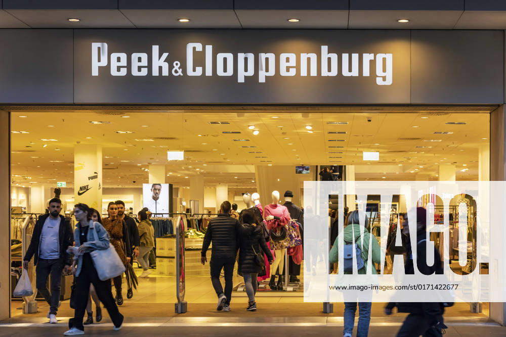Peek Clppenburg store Königstraße Stuttgart 31 10 2022 Germany, Baden Württemberg, Stuttgart