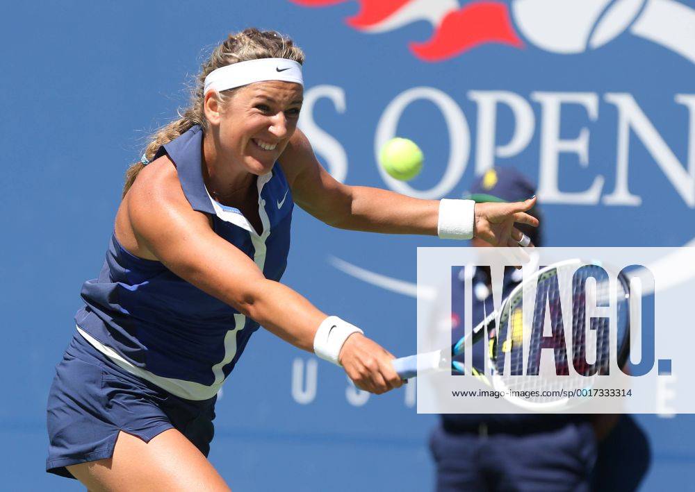 US Open 2014, USTA Billie Jean King National Tennis Center, Flushing Meadows, New York,ITF Grand Slam Tennis Tournament, Victoria Azarenka (BLR),Aktion, Einzelbild,Halbkoerper,Querformat,