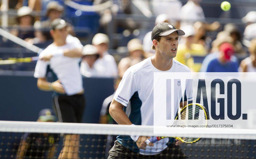 TENNIS - ATP, US Open 2014 NEW YORK CITY,NEW YORK,USA,01.SEP.14 - TENNIS - ATP Tennis Herren World Tour, US Open 2014, Grand Slam, Flushing Meadows, doubles. Image shows Bob and Mike Bryan (USA).