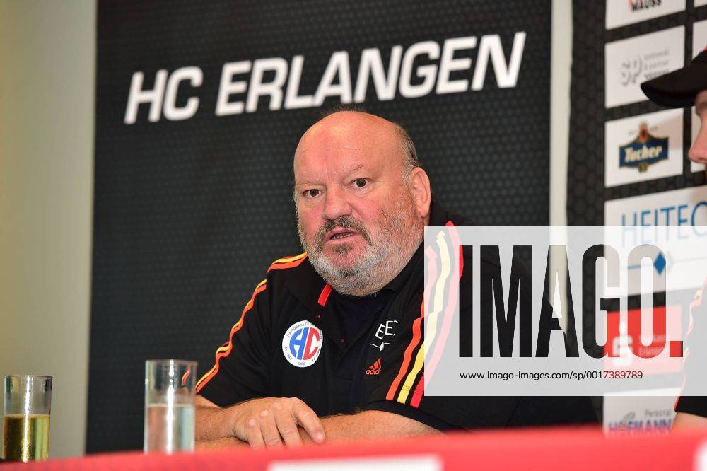 Handball - 1. Bundesliga - Saison 2014 2015 - HC Erlangen HCE - Pressekonferenz Pressetermin - - Frank Bergemann (Trainer HC Erlangen)