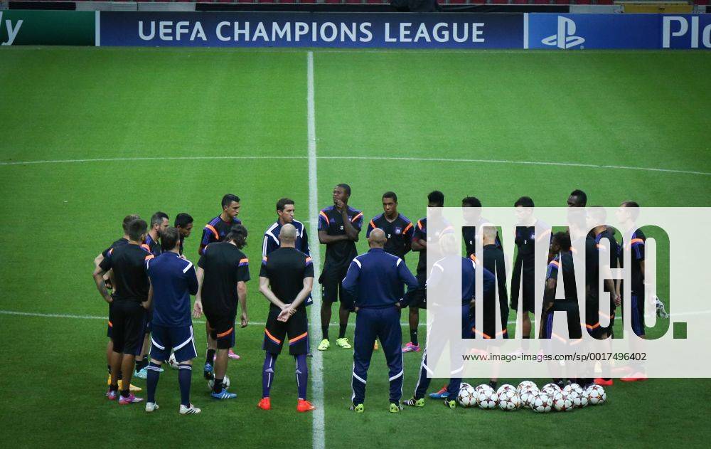 Illustration picture shows a training session of Belgian soccer team RSC Anderlecht in the Tuk Telekom Arena in Istanbul, Monday 15 September 2014. VIRGINIExLEFOUR premiumd 22004