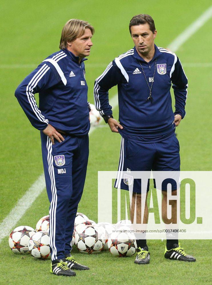 Anderlecht s keeper trainer Max de Jong and Anderlecht s head coach Besnik Hasi pictured during a training session of Belgian soccer team RSC Anderlecht in the Tuk Telekom Arena in Istanbul, Monday 15 September 2014. VIRGINIExLEFOUR premiumd 22008