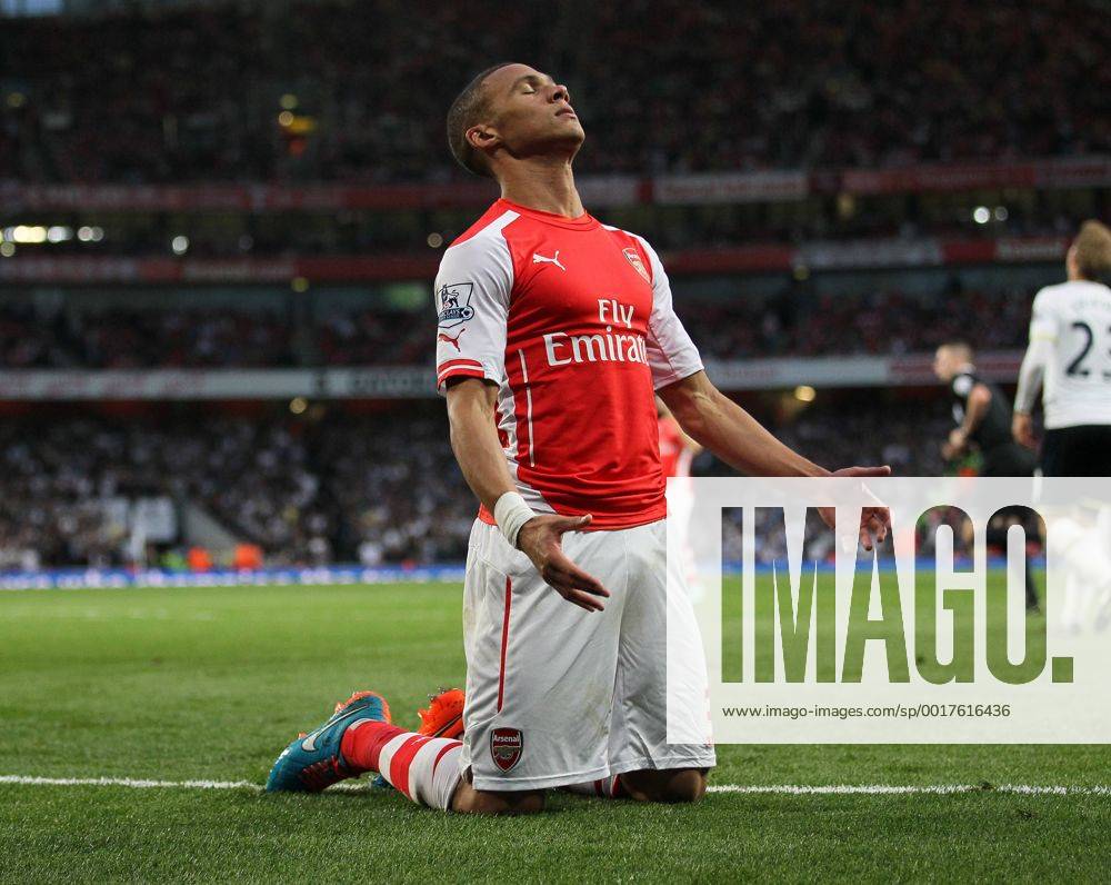 Arsenal s Kieran Gibbs looks on dejected - Barclays Premier League - Arsenal vs Tottenham Hotspur - Emirates Stadium - England - 27th September 2014 - .