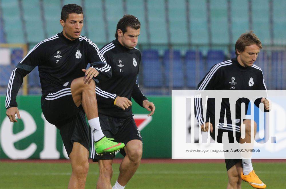 Sofia Cristiano Ronaldo(L) with Gareth Bale(c) and Luka Modric(r) CF Real Madrid Training Real Madrid