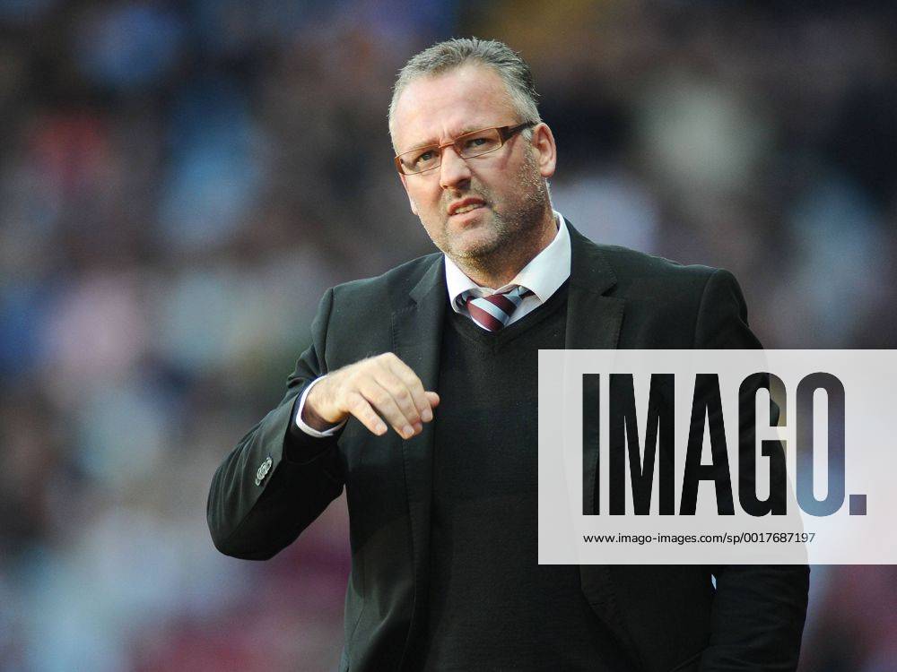 Football - 2014 2015 Premier League - Aston Villa vs. Manchester City Aston Villa Manager Paul Lambert at Villa Park. COLORSPORT ANDREWxCOWIE