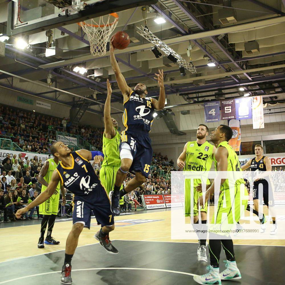 Reggie Redding (schwarz-Berlin) , medi Bayreuth vs Alba Berlin, Beko Basketball Bundesliga, 2. Spieltag, 04.10.2014, , EP_mat