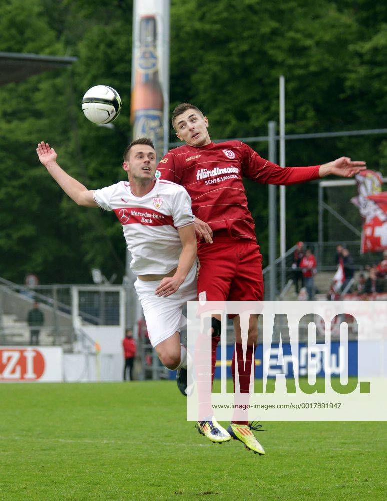 VfB Stuttgart II 03.05.2014, Fussball, 3.Liga, VfB Stuttgart II - SSV Jahn 2000 Regensburg (1:1): li. Pascal Breier (VfB Stuttgart II).