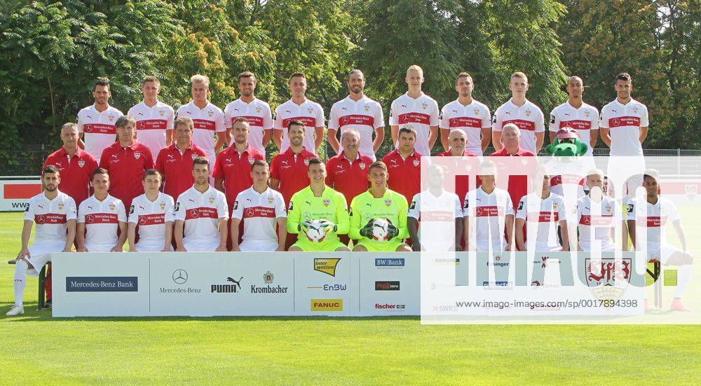 VfB Stuttgart II 15.07.2014, Fussball 3. Liga, VfB Stuttgart II, Fototermin Saison 2014 2015: Obere Reihe v.l. Markus Obernosterer, Simon Wilske, Felix Lohkemper, Fabian Eisele, Pascal Breier, Daniel Vier, Timo Baumgartl, Marco Grüttner, Benjamin Kirchhoff, Jerome Kiesewetter, Denis Zagaria. Mittlere Reihe v.l. Jürgen Kramny (Trainer), Walter Thomae (Co-Trainer), Thomas Walter (Torwart-Trainer), Matthias Schiffers (Konditions-Trainer), Kevin Fischer (Physiotherapeut), Gerhard Egger (Physiotherapeut), Jürgen Möhrle (Zeugwart), Kostas Papandrafillis (Zeugwart), Rolf Reile (Teambetreuer), Fritzle (Maskottchen). Untere Reihe v.l. Burhan Soyudogru, Marvin Sinan Büyüksakarya, Gratas Sirgedas, Timo Cecen, Steffen Lang, Kevin Müller, Kenan Mujezinovic, Erich Berko, Marvin Wanitzek, Tobias Rathgeb, Marvin Weiss, Philipp Mwene.