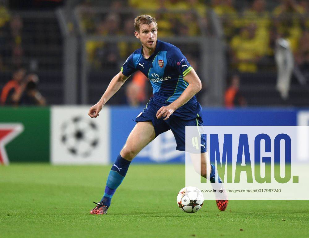Fussball, Saison 2014 15, UEFA Champions League, Vorrunde, Borussia Dortmund - Arsenal London 2:0 Per Mertesacker (Arsenal London)