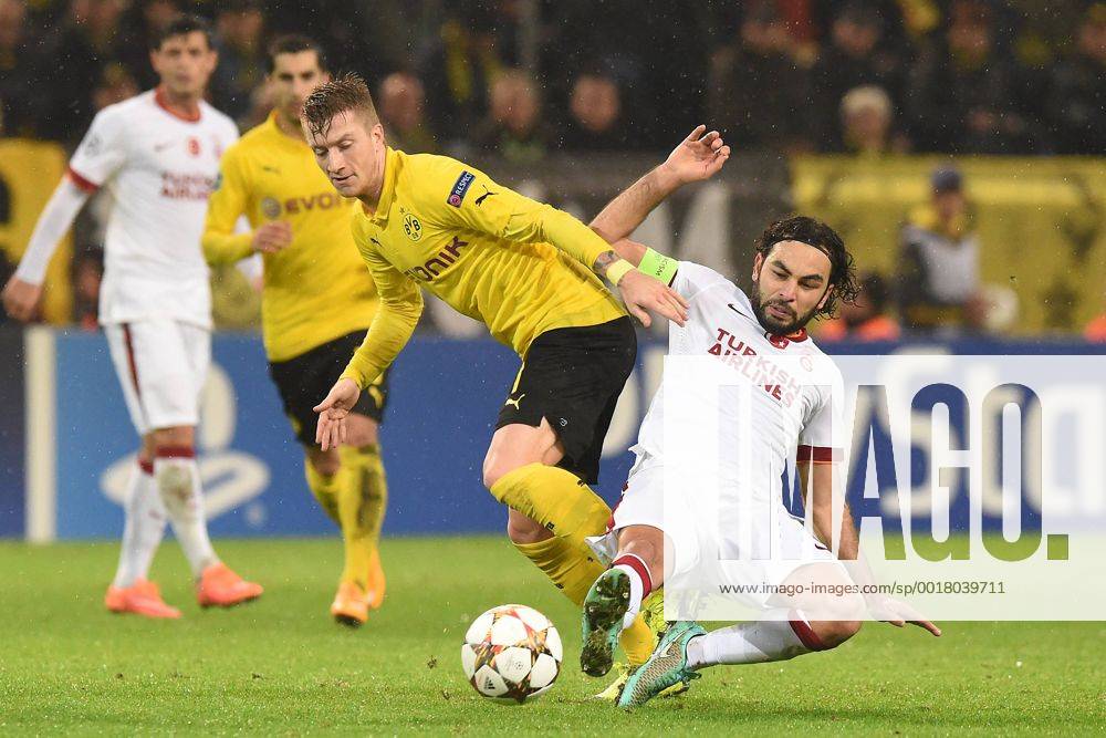 Aktuell Fussball, Champions League, Borussia Dortmund - Galatasaray Istanbul Fußball Champions League Borussia Dortmund - Galatasaray Istanbul am 04.11.2014 im Signal Iduna Park in Dortmund Marco Reus ( Dortmund ), links - Selcuk Inan ( Istanbul ), rechts