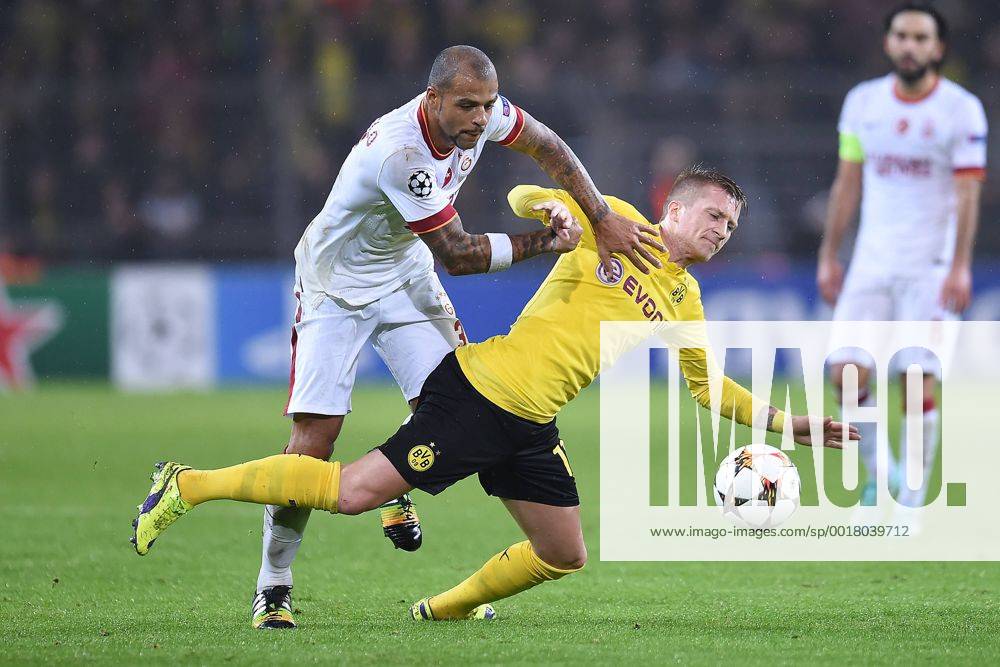 Aktuell Fussball, Champions League, Borussia Dortmund - Galatasaray Istanbul Fußball Champions League Gruppenphase 4.Spieltag Borussia Dortmund - Galatasaray Istanbul am 04.11.2014 im Signal Iduna Park in Dortmund Felipe Melo ( Istanbul ), links - Marco Reus ( Dortmund ), rechts