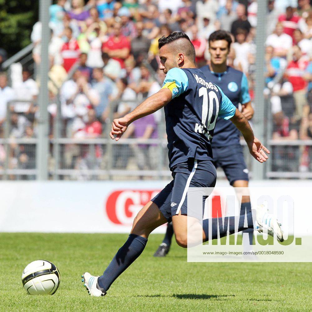 VfB Stuttgart II 11.08.2012, Fussball 3. Liga, VfB Stuttgart II- Stuttgarter Kickers (1:4): Enzo Marchese (Stuttgarter Kickers).